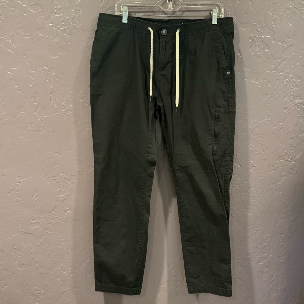 Vuori Men's Dark Gray Pants with Drawstring - XL